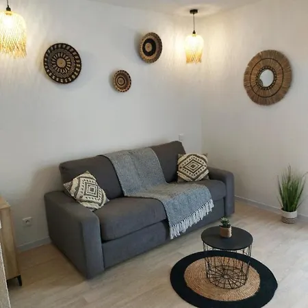 L'ethnik--studio Confort--clim--parking--wifi *